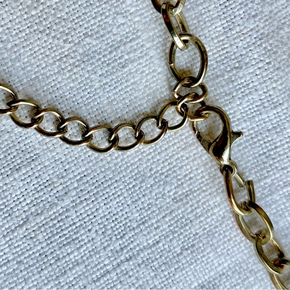 1959s Pink Bib Costume Necklace - Picture 4 of 4